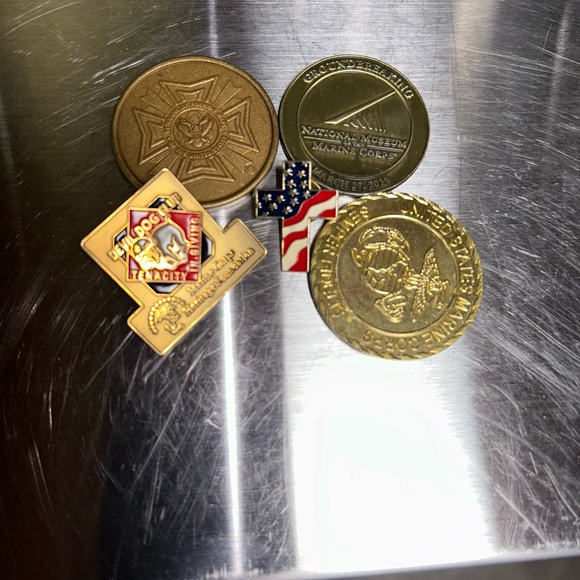 Marine pin and collection. - Picture 9 of 9